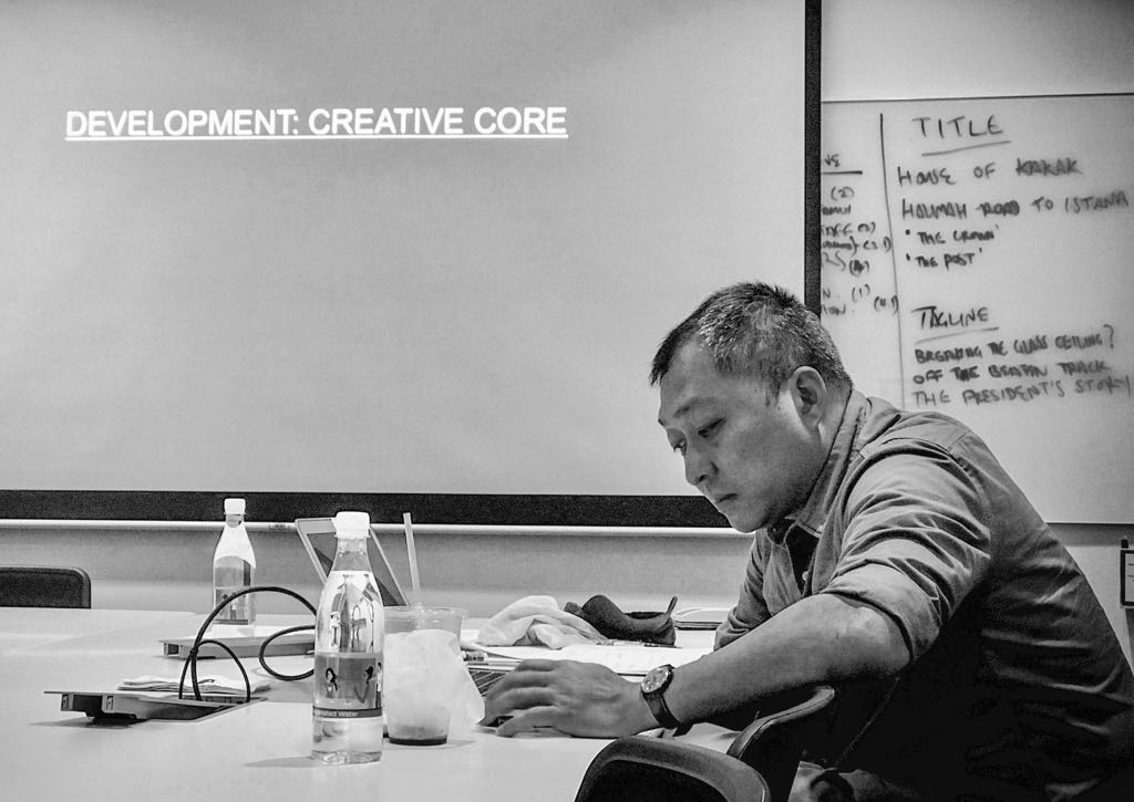 Juan Foo-015Z-juan_teach.jpg