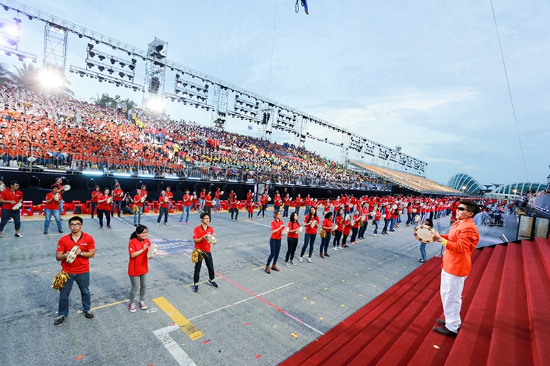 Cher Yong engaging a crowd