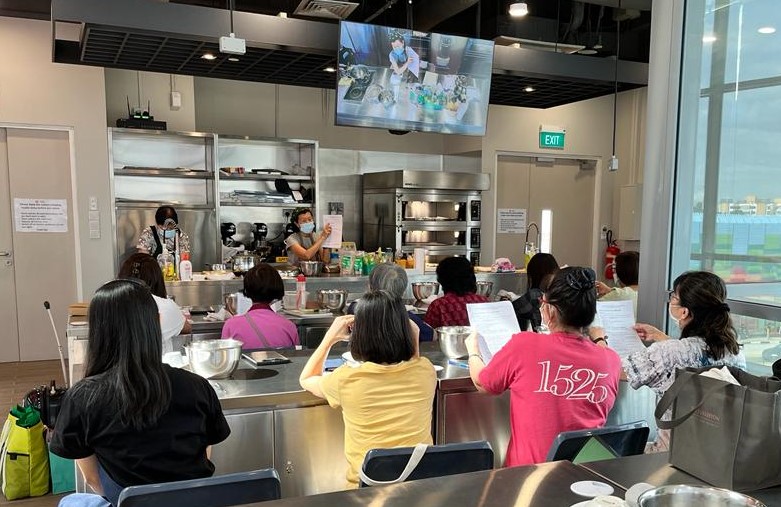 Ang Siew Teen-386I-Siglap CC Baking class Oct 2022.jpg