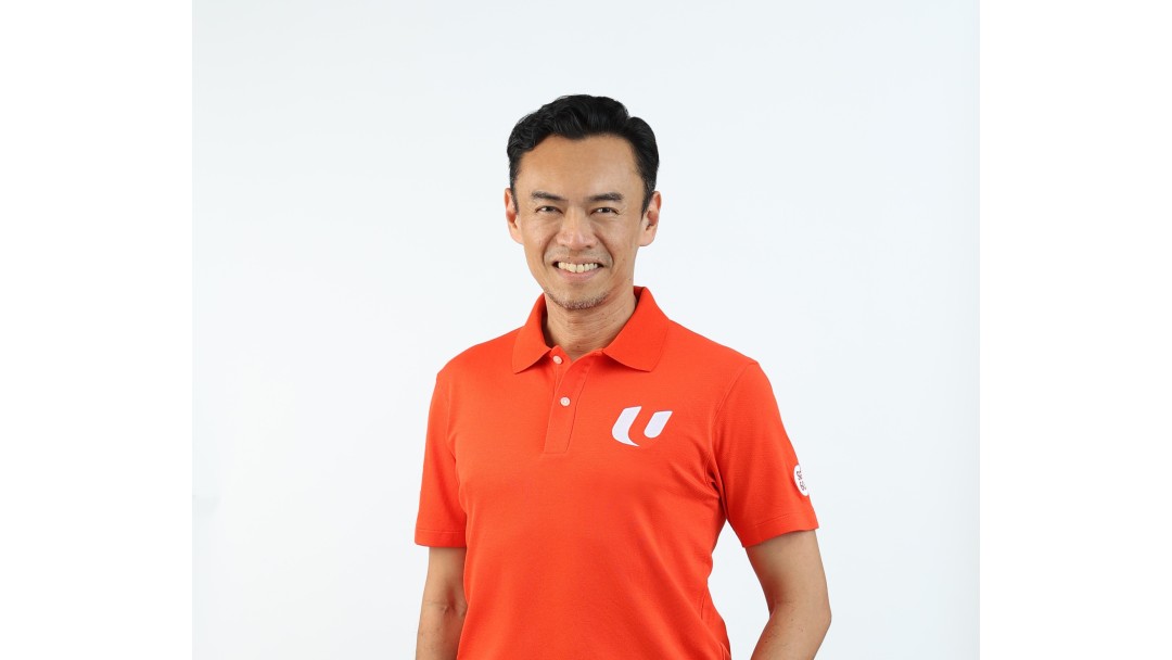 Wan Rizal_AJ6A9403_Red U Tee_Cropped (2).jpg