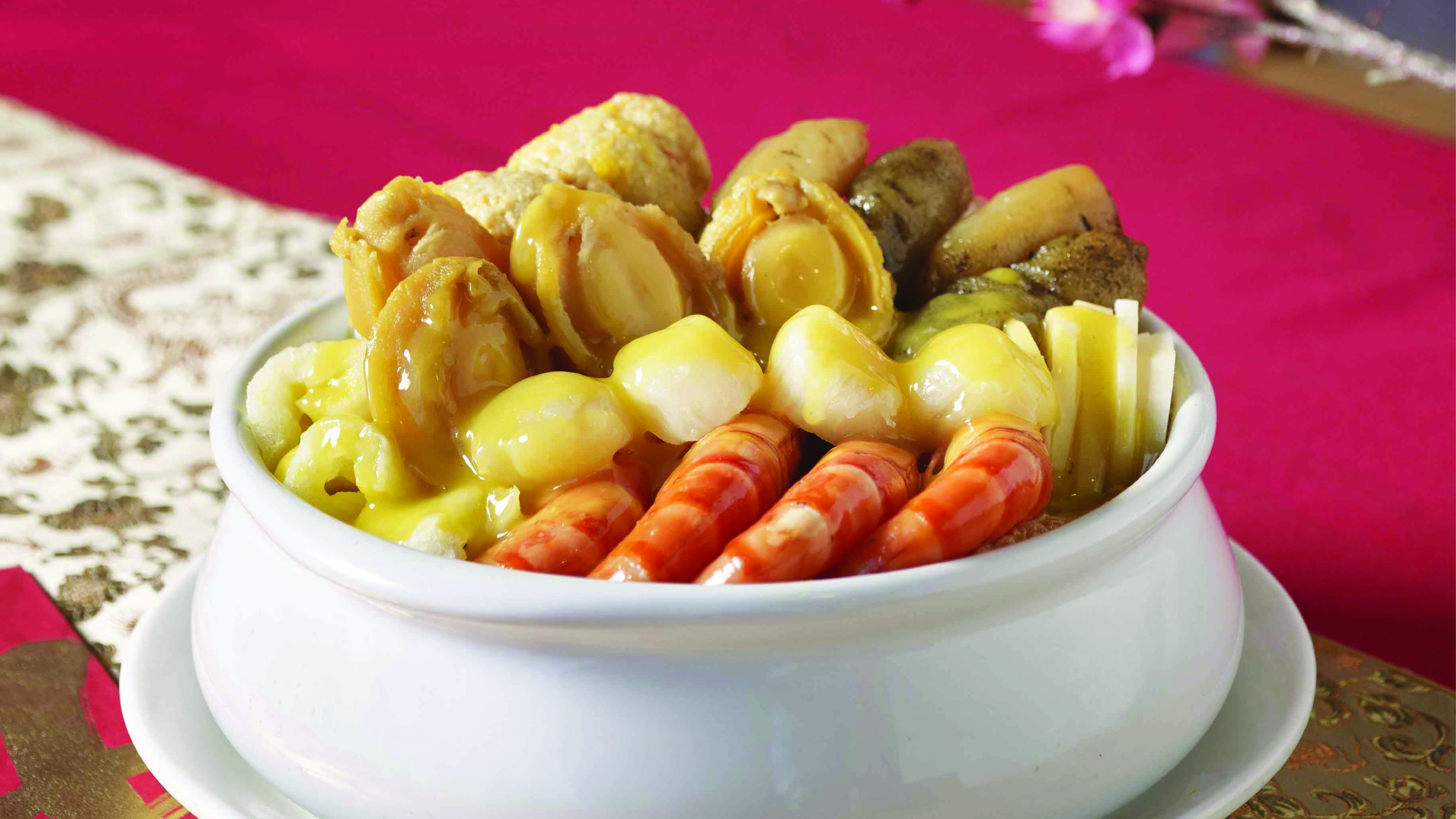 Seafood Pot 640x360.jpg