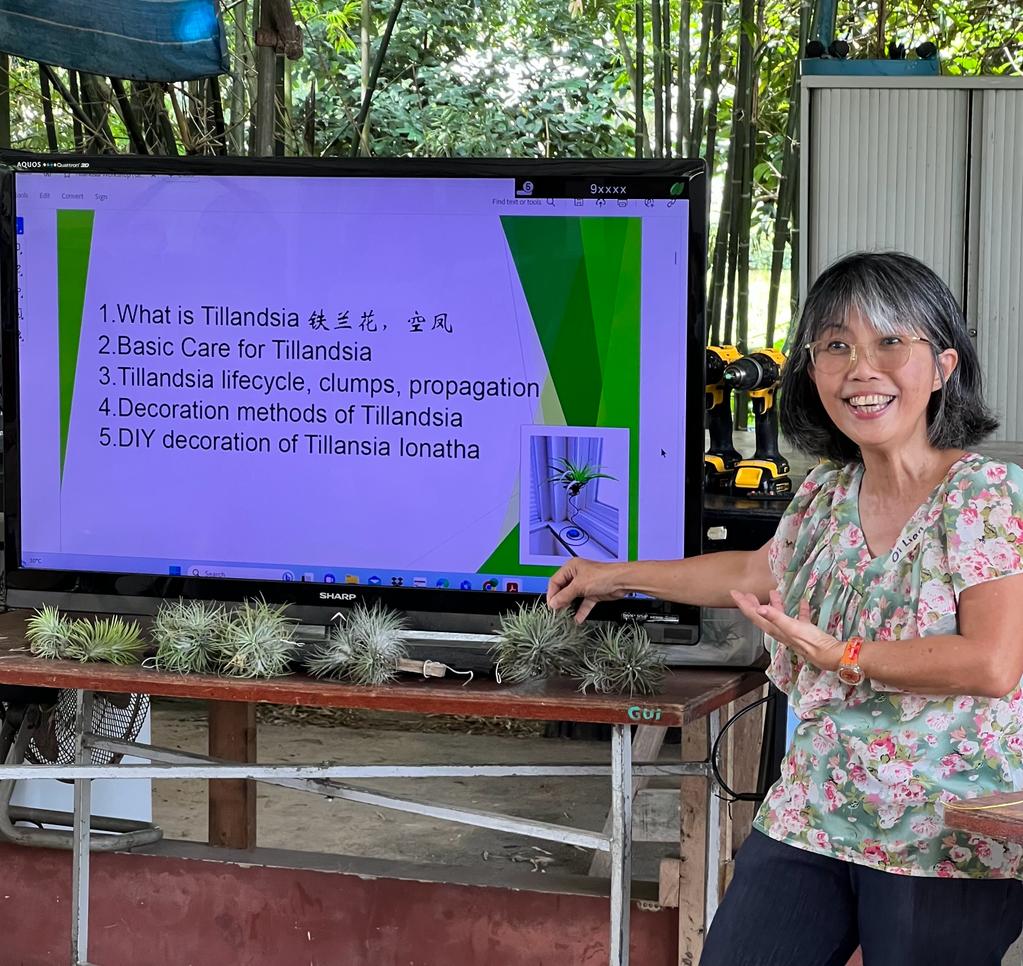 oilian-airplant workshop.jpg