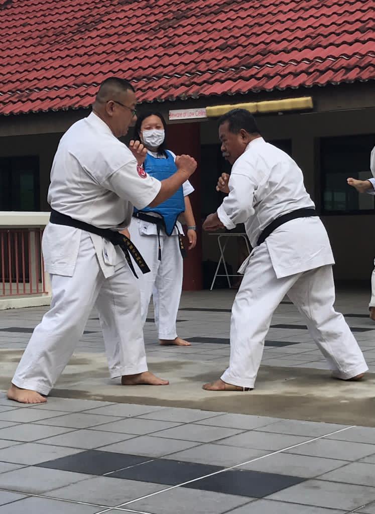 Linddi Ong-850H-7acea61b-bca3-495c-af64-d8a170319a2d.jpeg