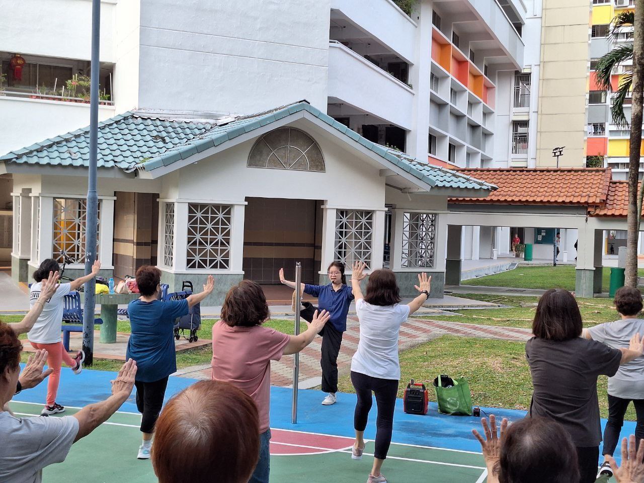 He Ziying-097D-Tai Chi Class.jpg