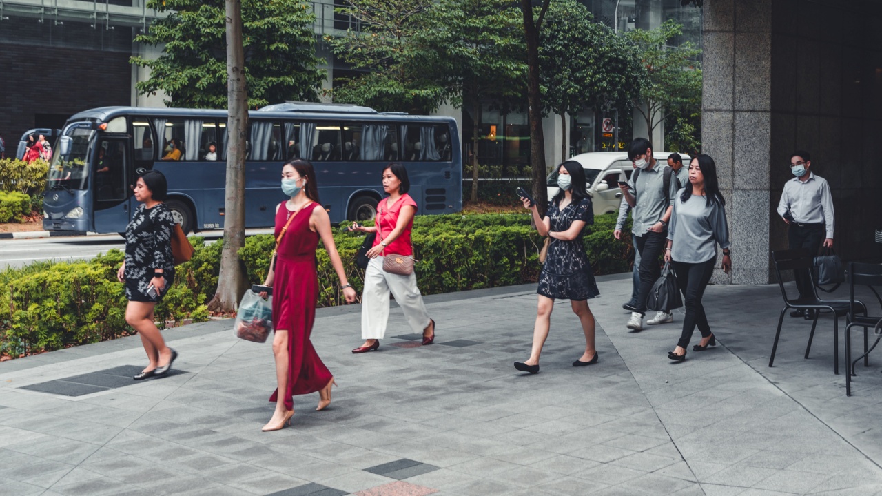 Workers in CBD 1280.jpg