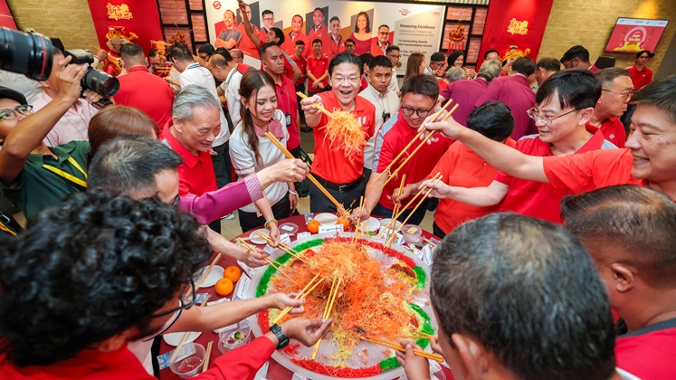 DSC04995 cropped.jpg