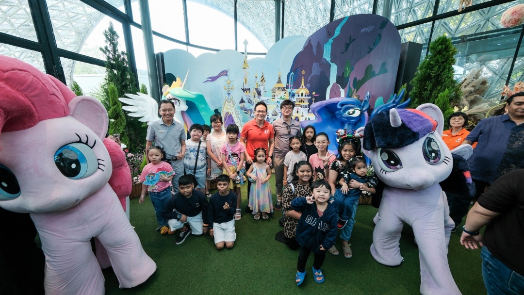 My Little Pony_ Petals of Friendship at Gardens by the Bay Floral Fantasy_1080.jpg