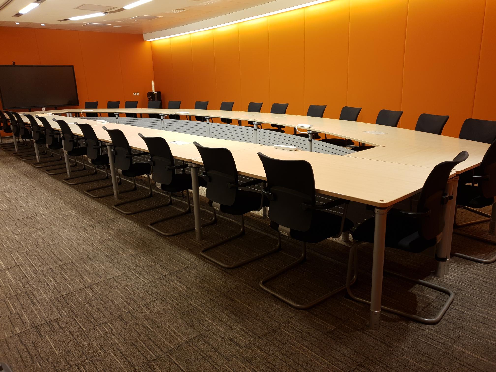 Spaces outside meeting room