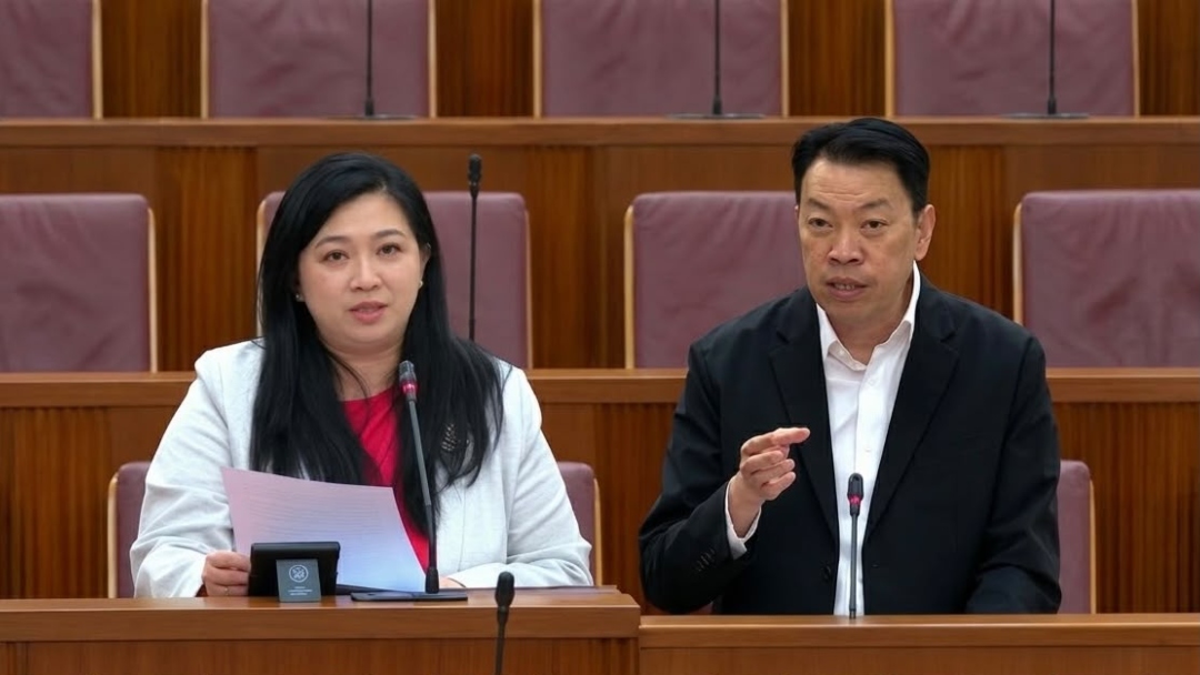 YWL and MY Parl_1080.jpg